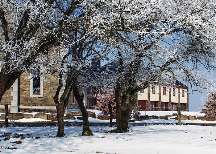 House For 40 Persons - Hubermont La Colline *